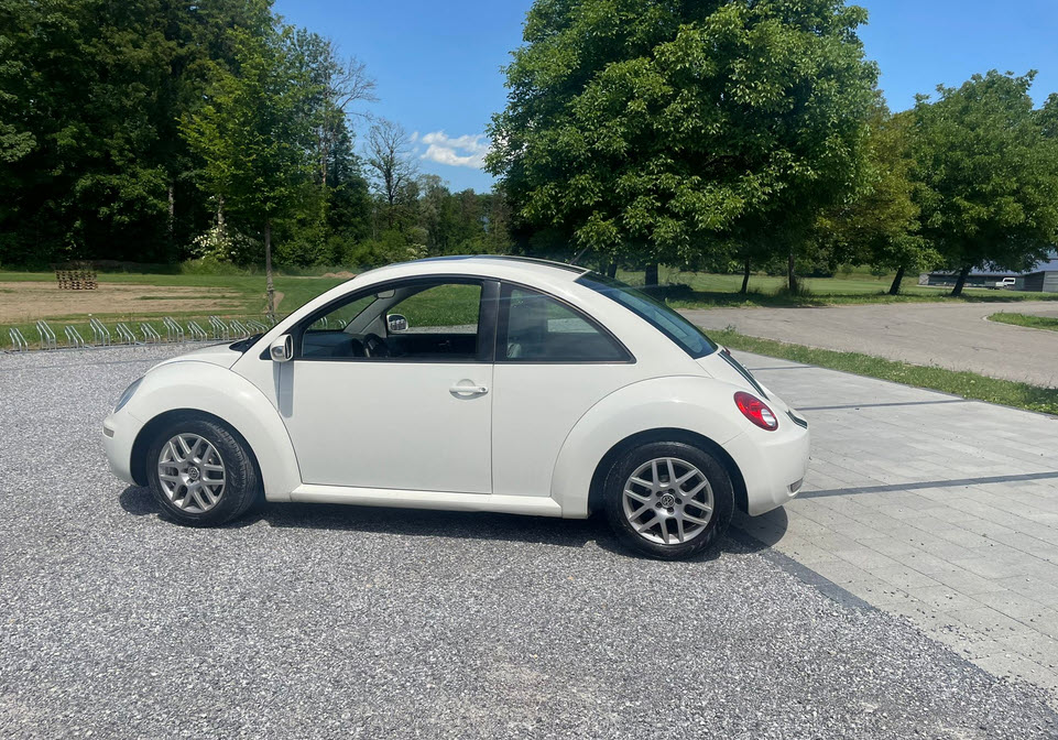 VW Beetle 1.6-image-5