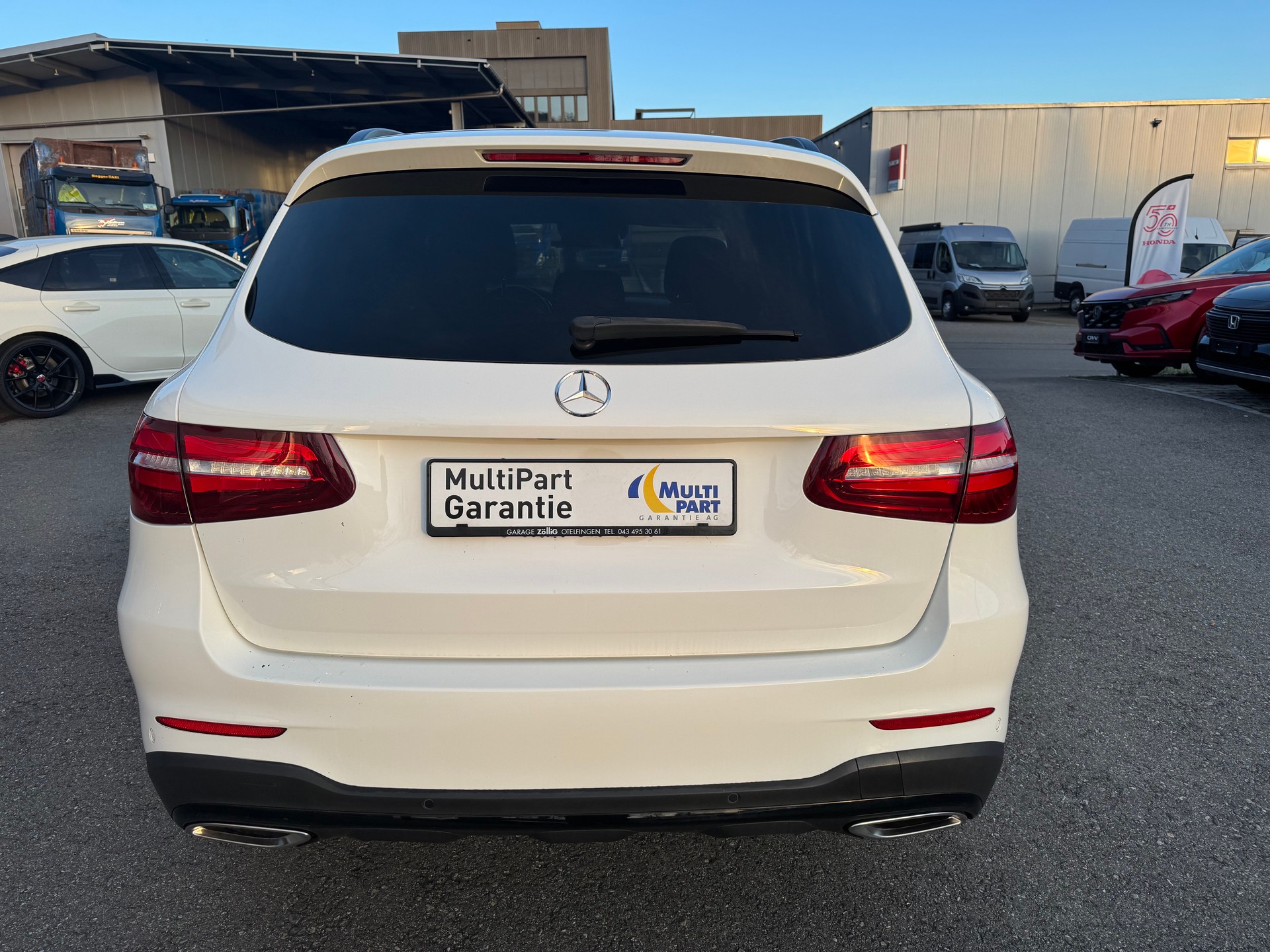 MERCEDES-BENZ GLC 300 4Matic AMG Line 9G-Tronic, Zölligs POWER OF DREAMS, bei Zöllig Finanzierung OHNE Zins möglich-showroom-element-3