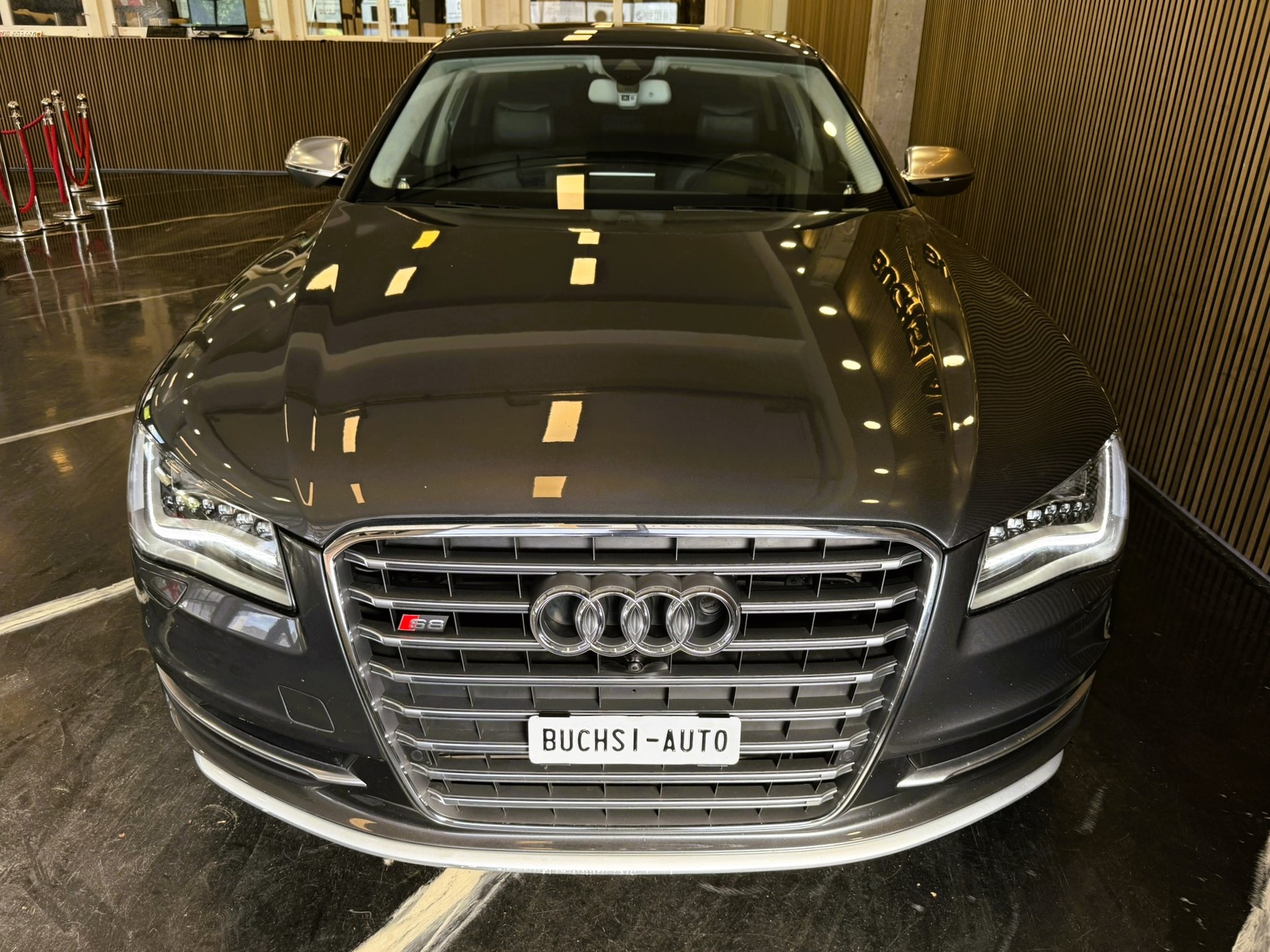 AUDI S8 4.0 TFSI V8 quattro tiptronic-showroom-element-2