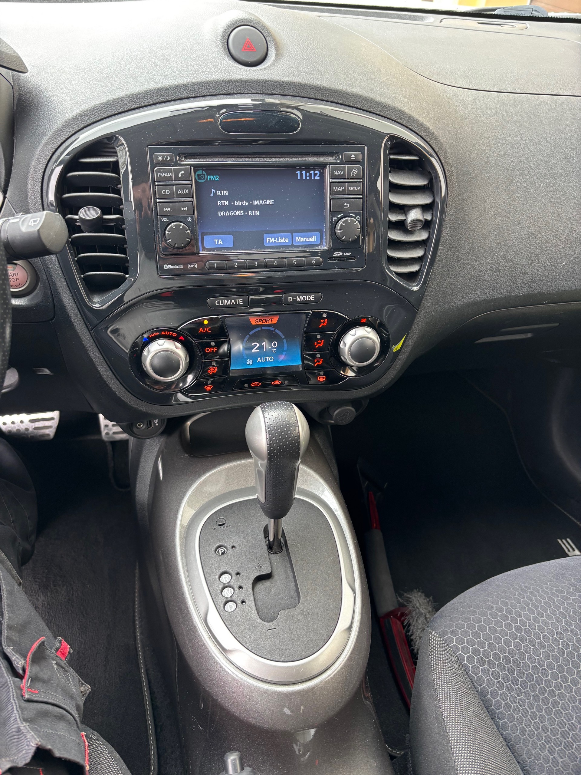 NISSAN Juke 1.6 DIG-T tekna 4x4 Xtronic M-CVT-image-2