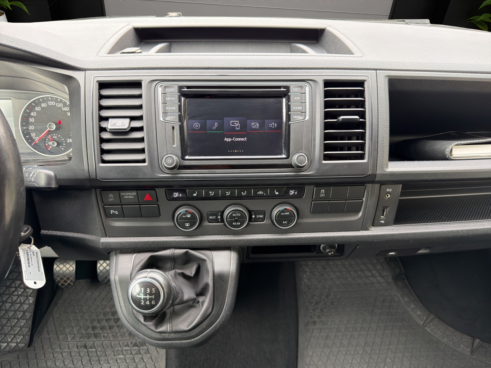 Image VW T6 T6 Caravelle 2.0 TDI Comfortline 4Motion LWB