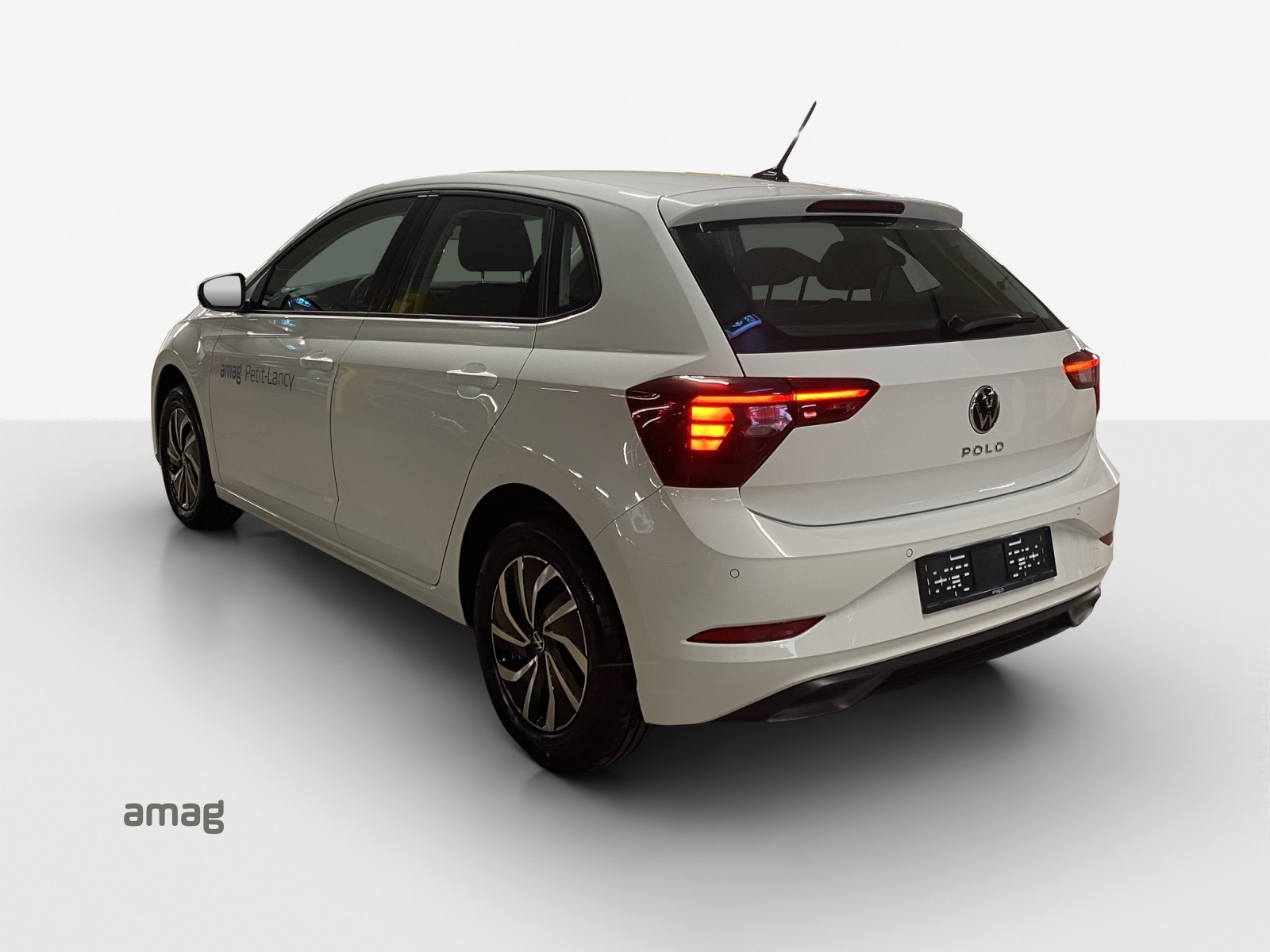 VW Polo 1.0 TSI Life DSG-showroom-element-2