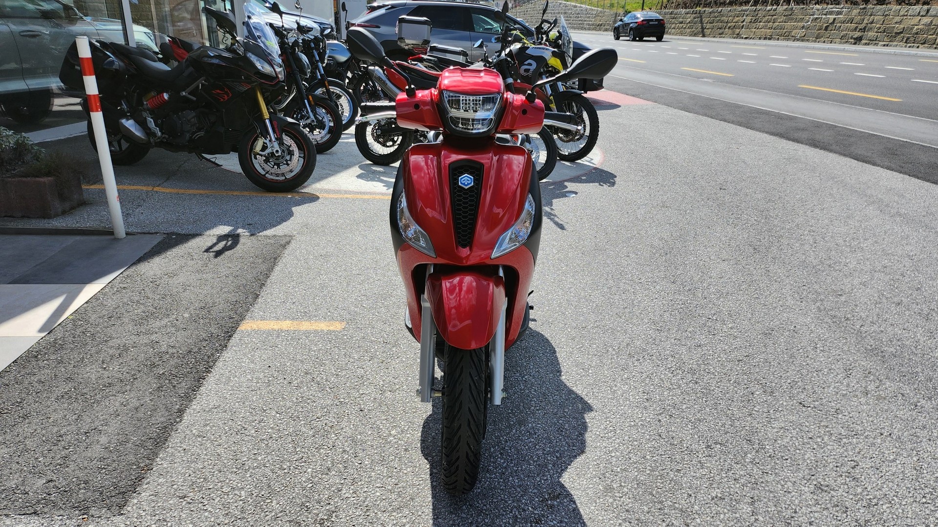 PIAGGIO Medley 125 Sport-showroom-element-2