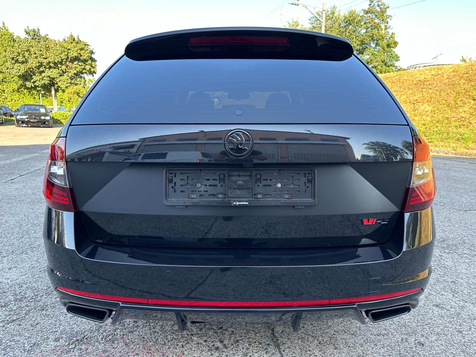 SKODA Octavia Combi 2.0 TSI RS DSG-image-3