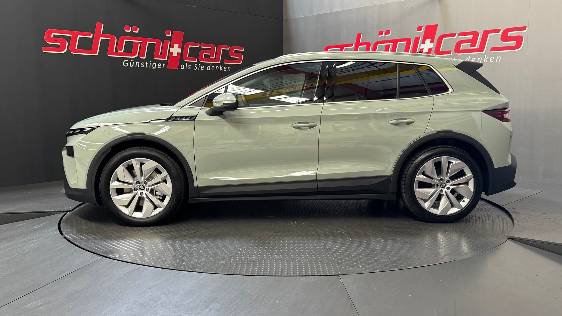 SKODA Elroq 85 PLUS-showroom-element-2