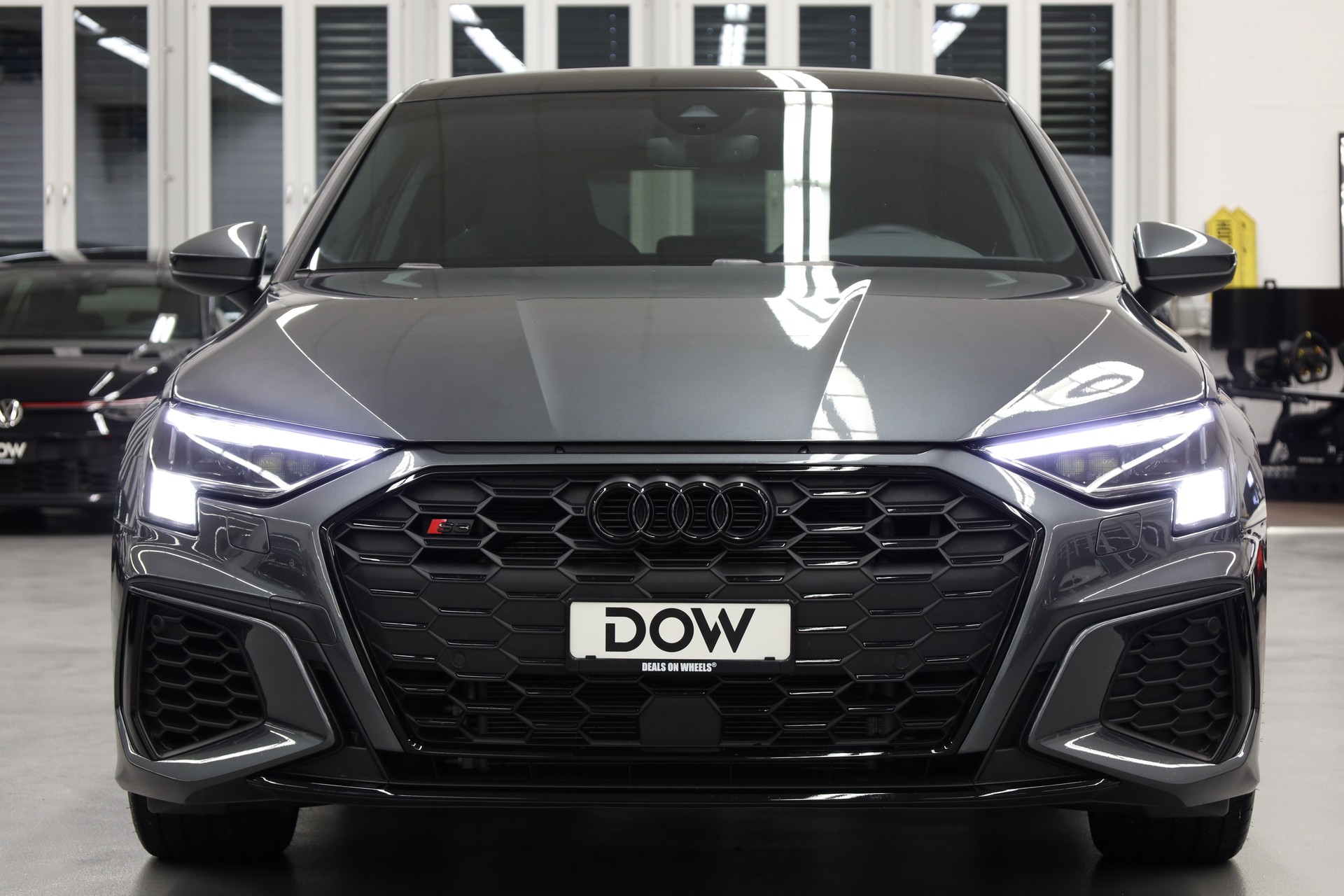 AUDI S3 Sportback 2.0 TFSI quattro S-Tronic-showroom-element-3