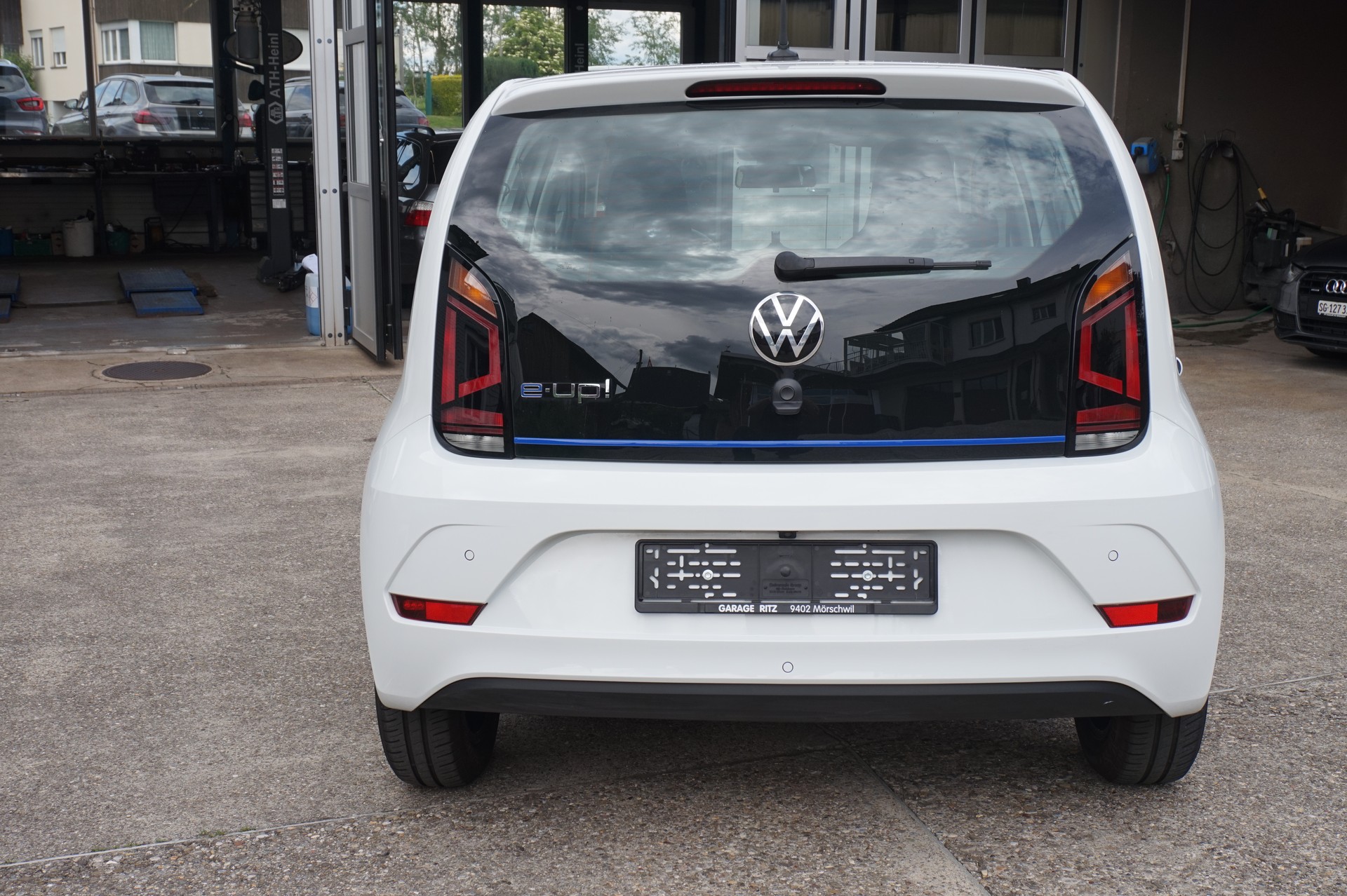 VW e-Up-image-4