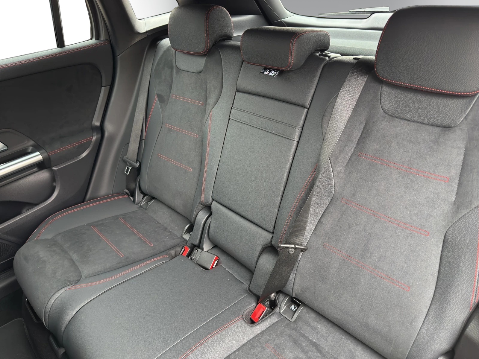 Image MERCEDES-BENZ GLA-200 GLA 200 Night Star 7G-DCT