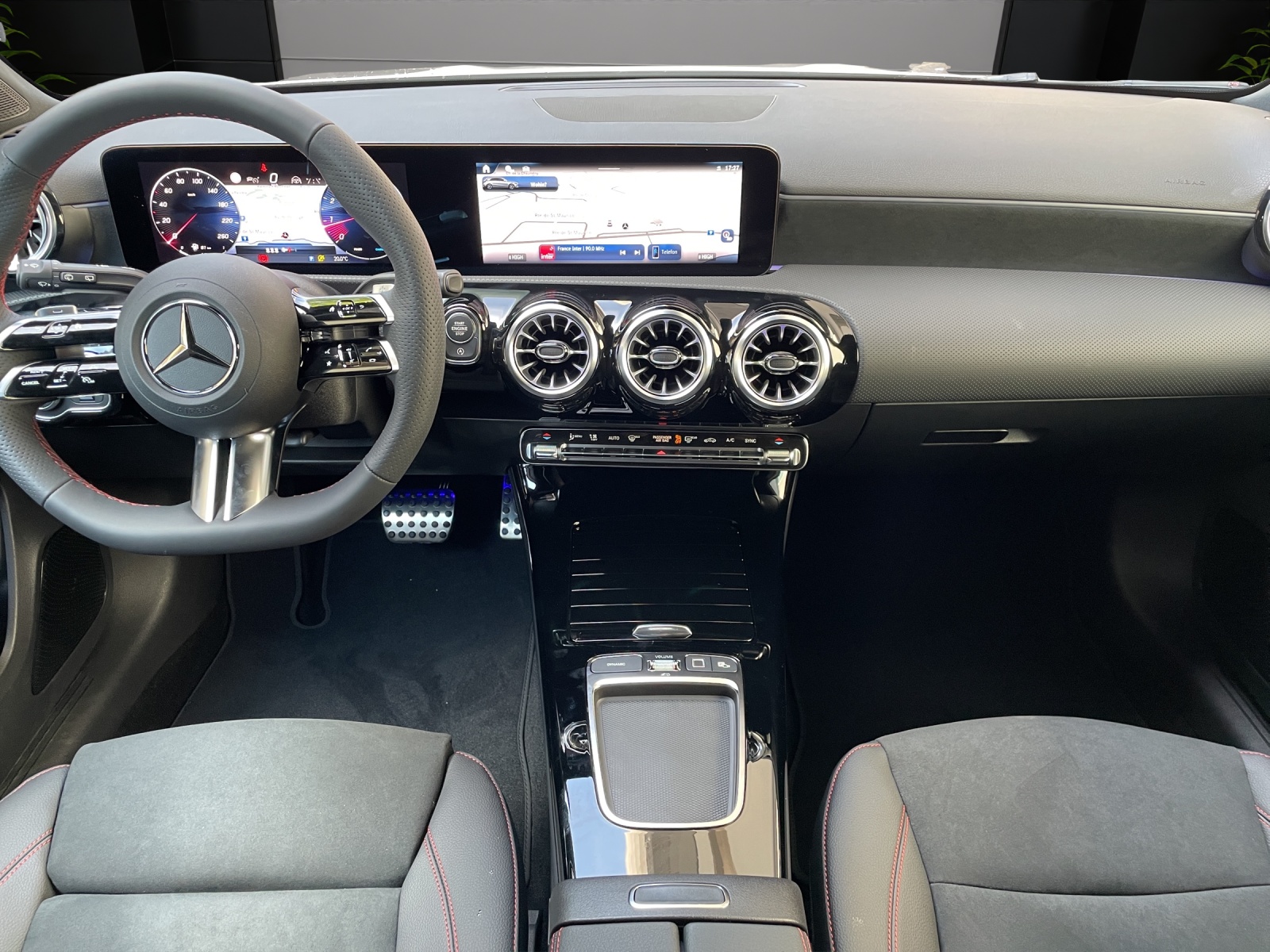 Image MERCEDES-BENZ A-250 A 250 4Matic 8G-DCT