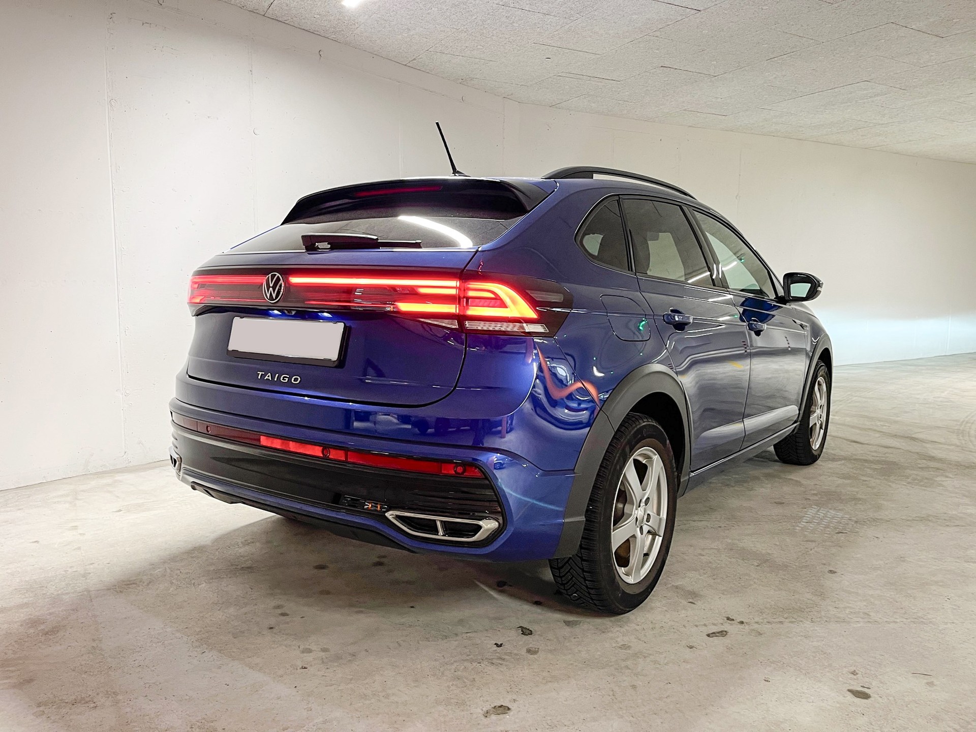 VW TAIGO 1.0 TSI R-Line DSG-image-5