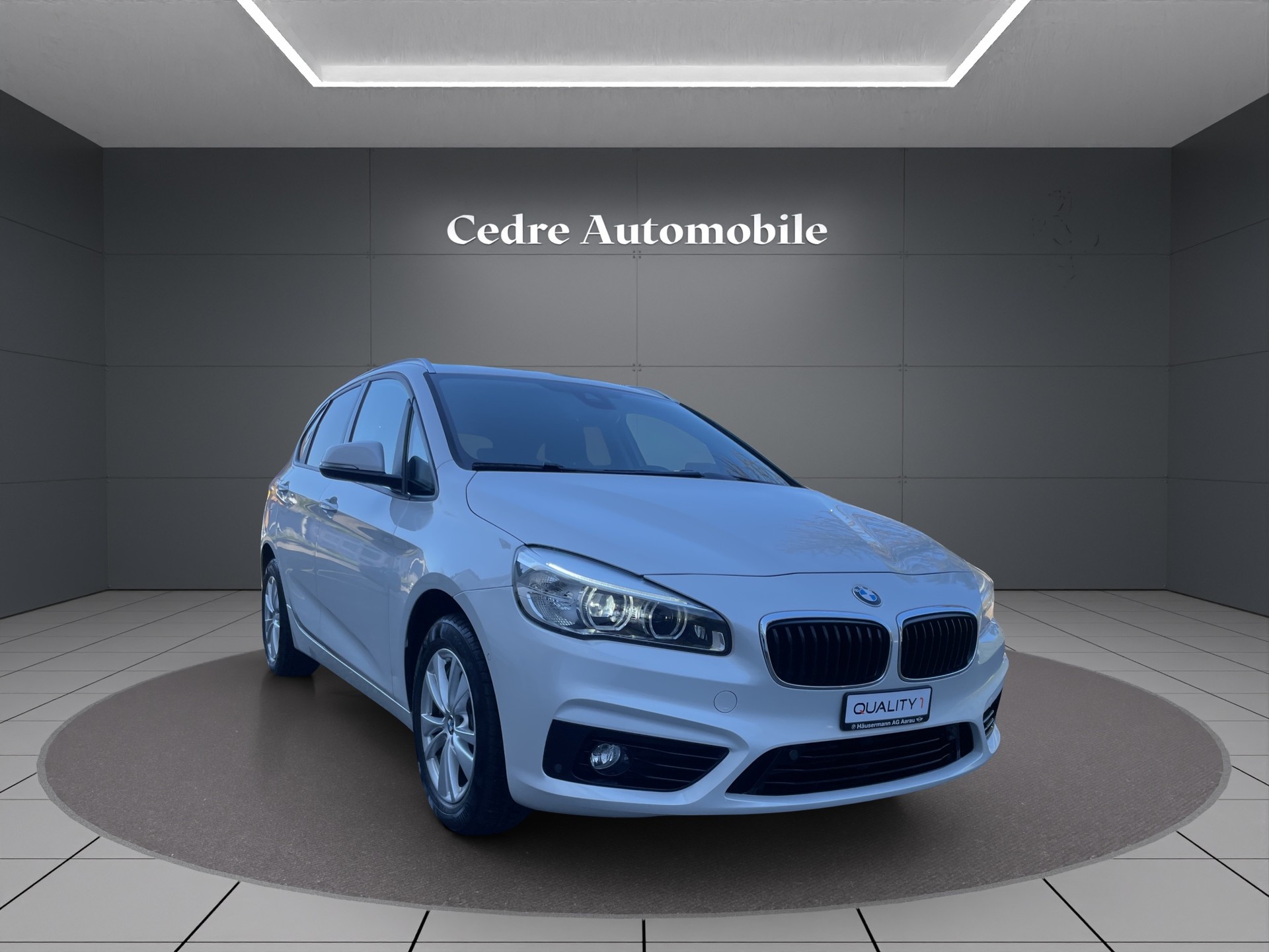 BMW 220d xDrive Active Tourer Sport Line Steptronic-showroom-element-1