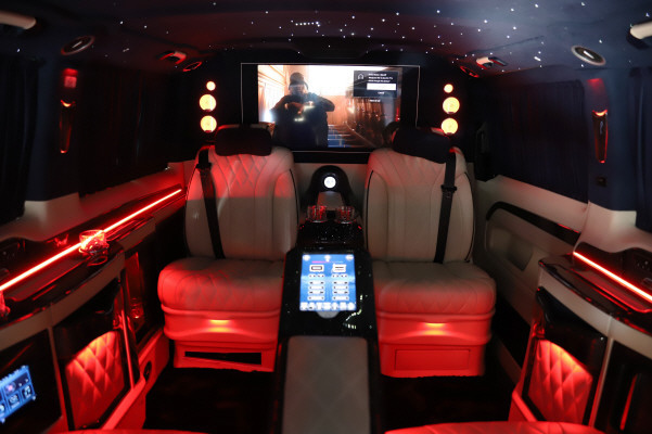 Image MERCEDES-BENZ V-300 V 300 d EL 4Matic