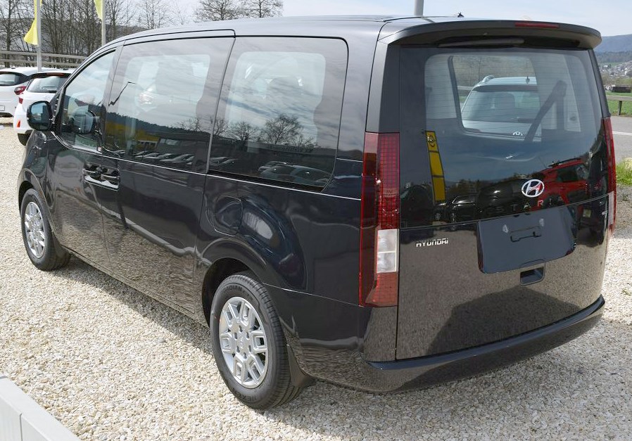 HYUNDAI Staria Wagon 1.6 GDi HEV Amplia-image-1