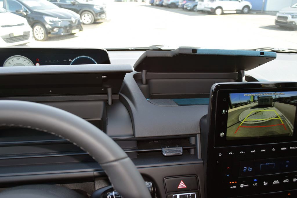 HYUNDAI Staria Wagon 1.6 GDi HEV Amplia-image-9
