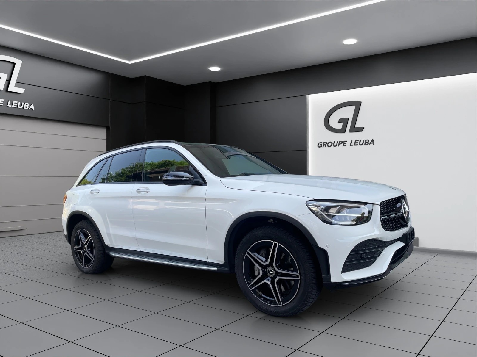 Photo MERCEDES-BENZ GLC-300 GLC 300 e AMG Line 4Matic 9G-Tronic
