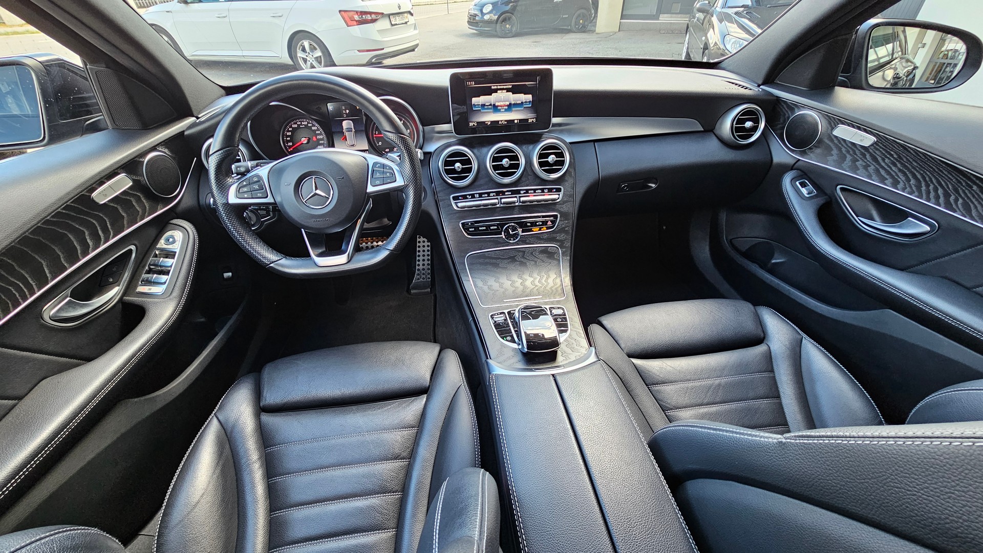 MERCEDES-BENZ C 250 d Swiss Star AMG Line 4Matic 9G-Tronic-image-5