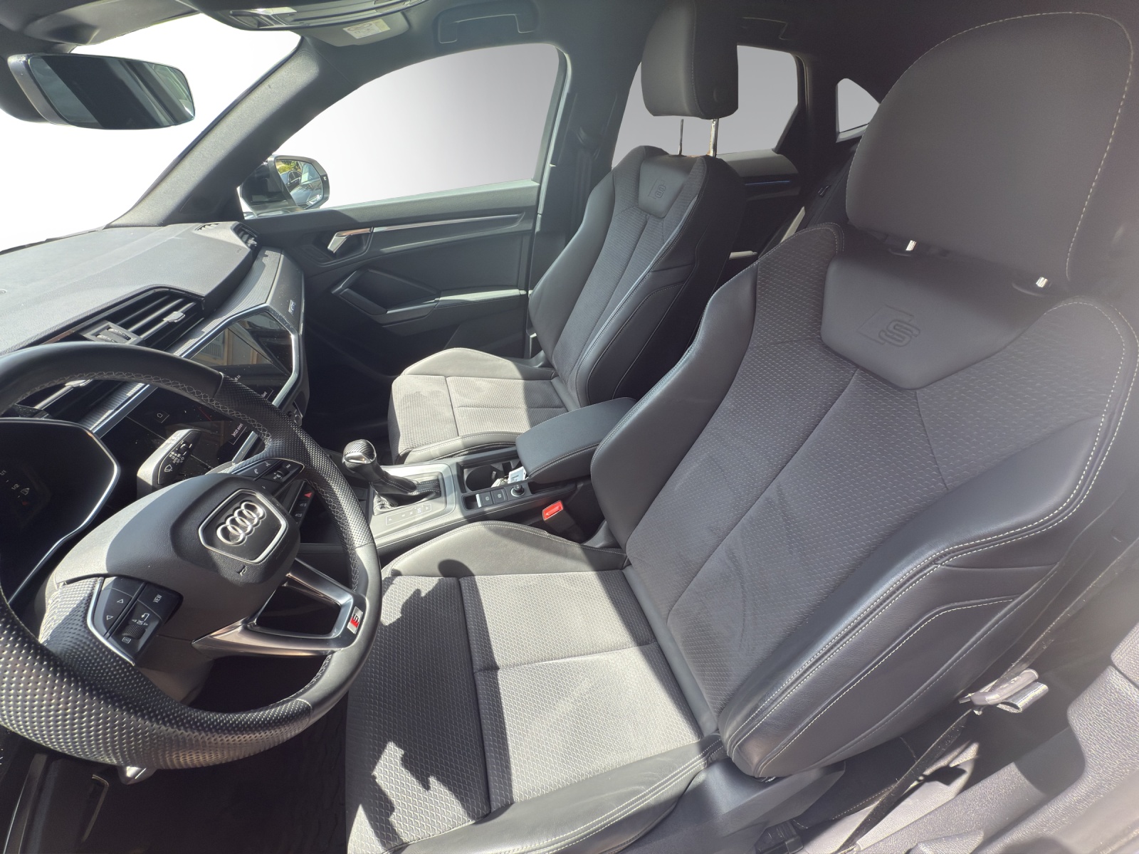 AUDI Q3 SB 40 TDI S line qu-image-4