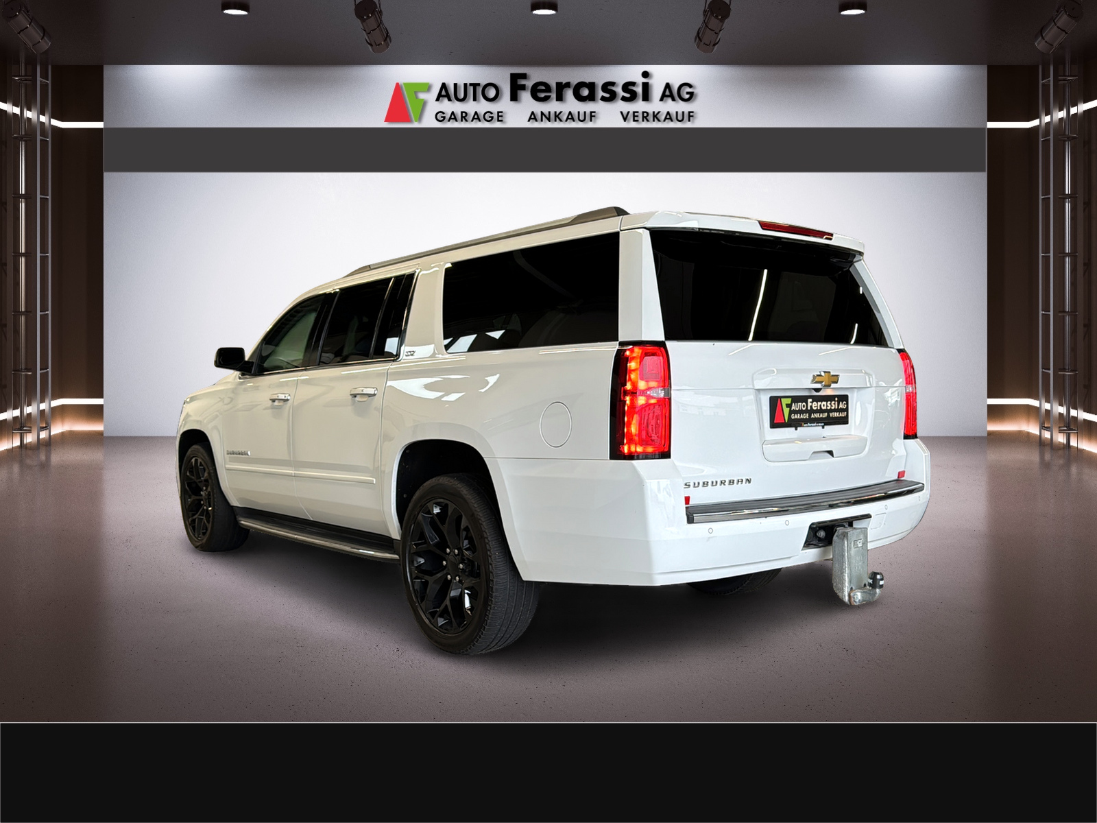 CHEVROLET Suburban LTZ-showroom-element-3