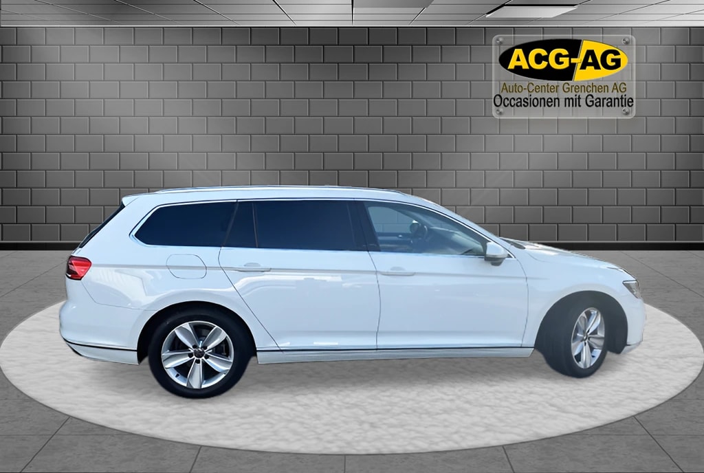VW Passat 2.0 TDI BMT Elegance DSG ** Voll-Leder ** Gr-Navi ** RF-Kamera ** ACC ** Totwinkel-Assistent ** Anh-Kupplung ** Ab MFK-image-5
