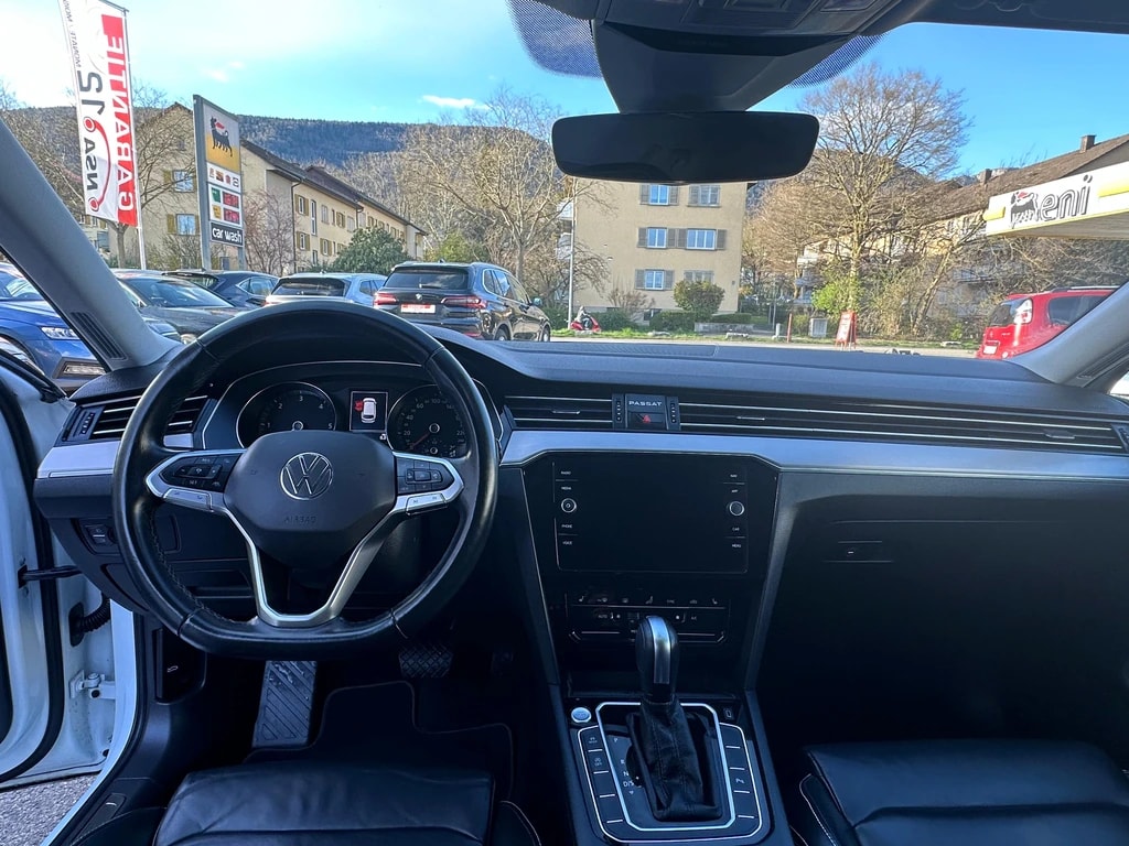 VW Passat 2.0 TDI BMT Elegance DSG ** Voll-Leder ** Gr-Navi ** RF-Kamera ** ACC ** Totwinkel-Assistent ** Anh-Kupplung ** Ab MFK-image-10