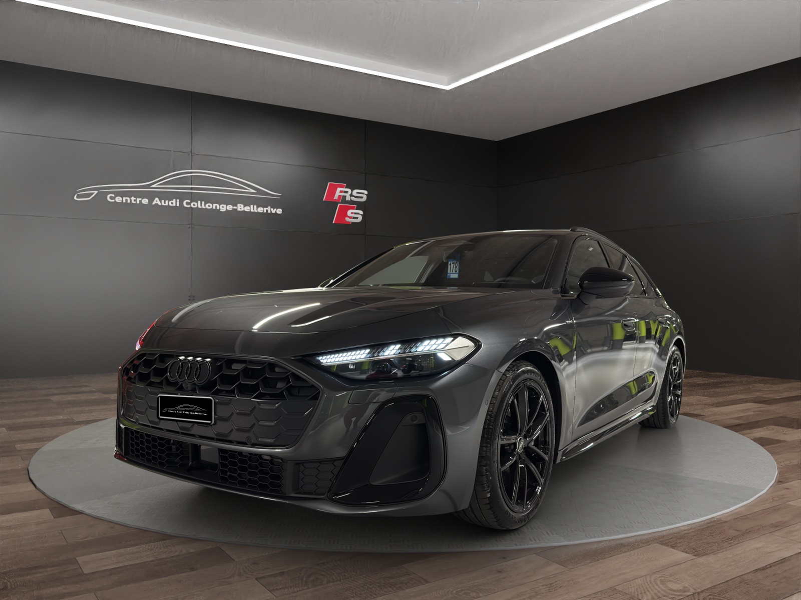 AUDI A5 Avant e-hybrid quattro Attraction 220 kW S tronic