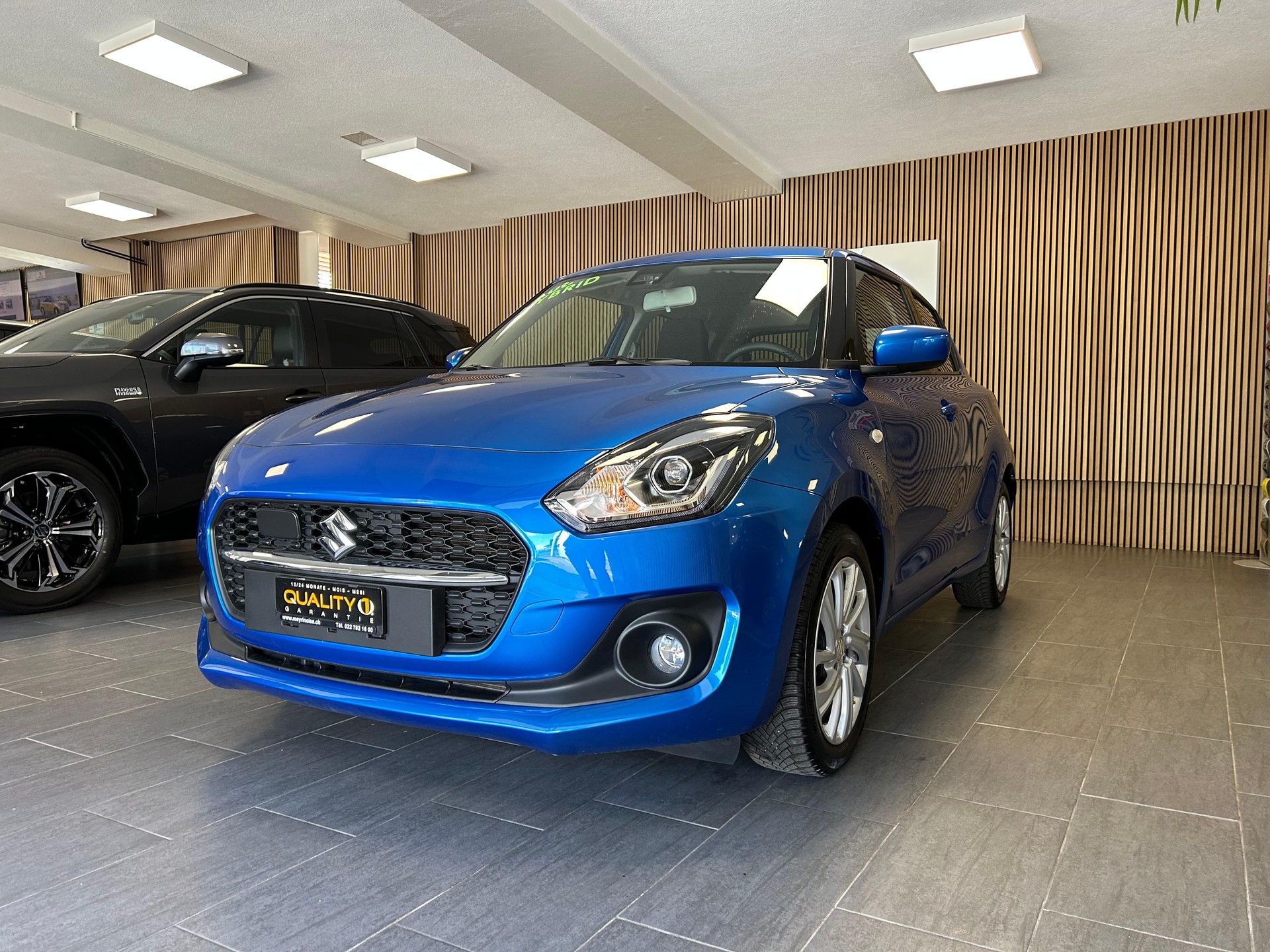SUZUKI Swift 1.2 Compact+ Hybrid-showroom-element-3