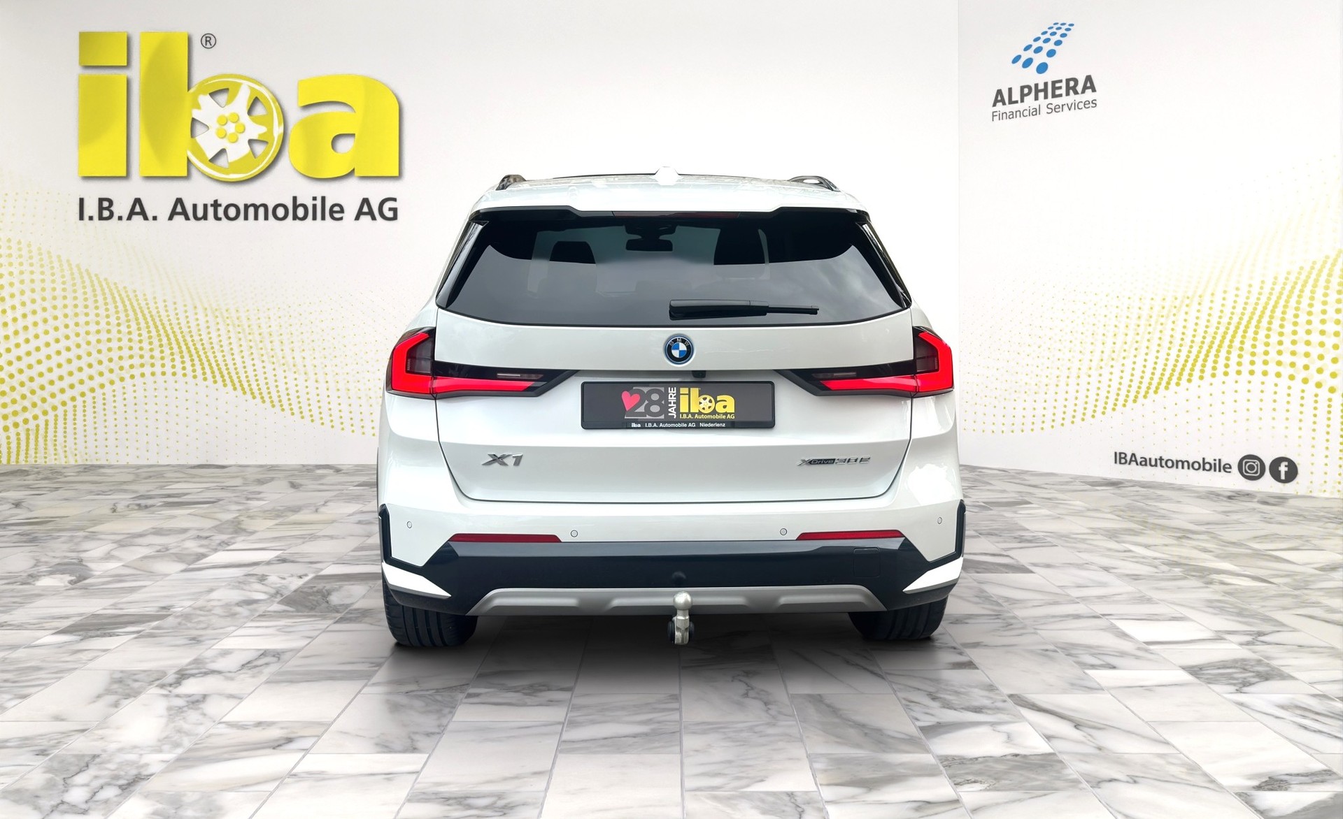 BMW X1 xDrive 30e xLine (CH)-showroom-element-3