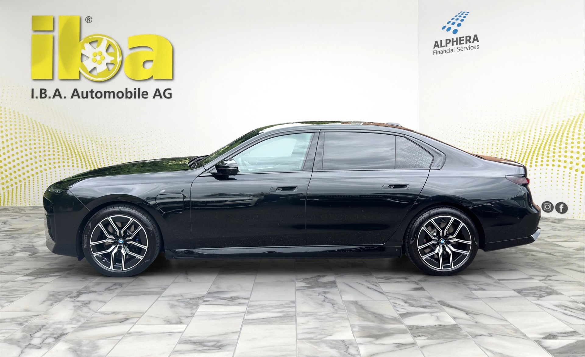 BMW M760e xDrive (CH) M-Performance INDIVIDUAL-showroom-element-1