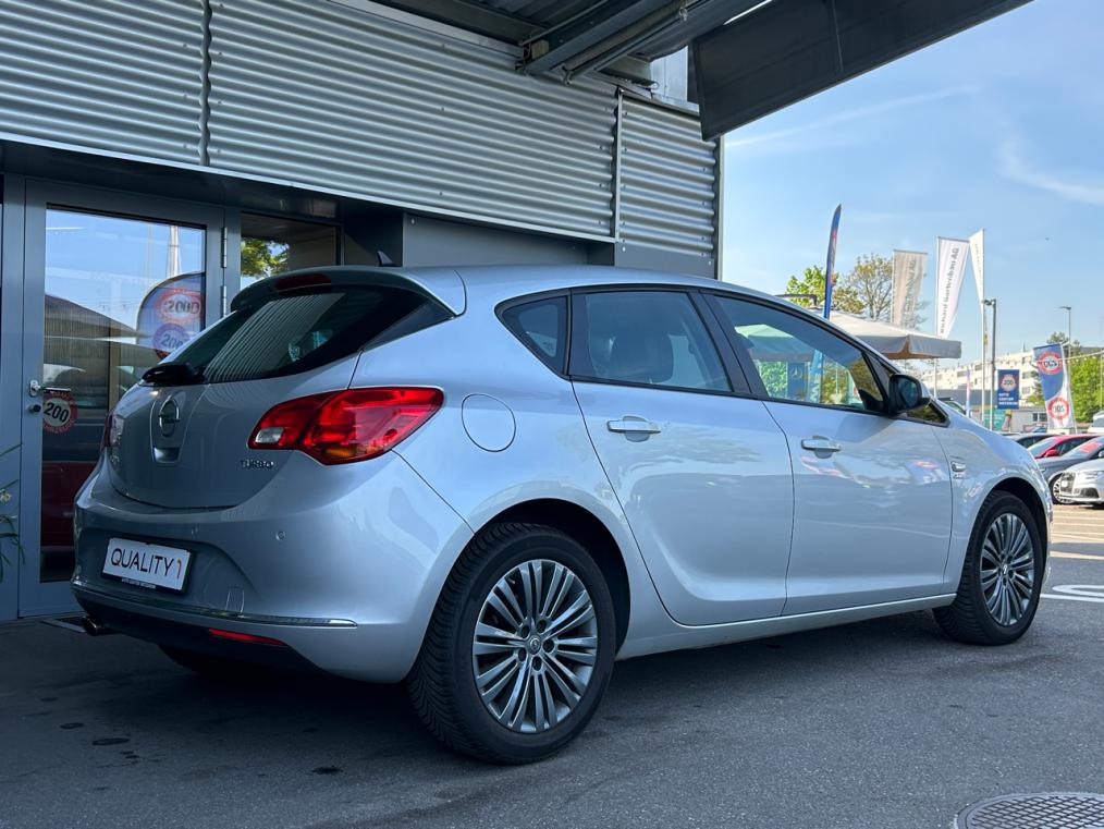 OPEL Astra 1.4i 16V Turbo Active Edition Automatic-showroom-element-2
