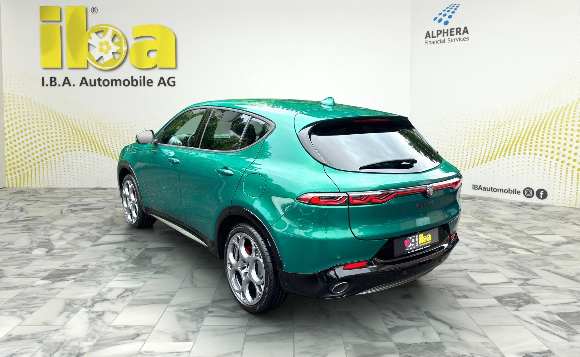 ALFA ROMEO Tonale PHEV Q4 Veloce 4x4-showroom-element-2