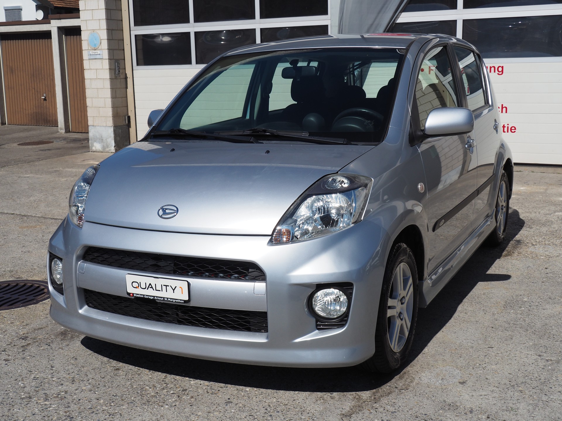 DAIHATSU Sirion 1.3 S eco-4WD-showroom-element-2