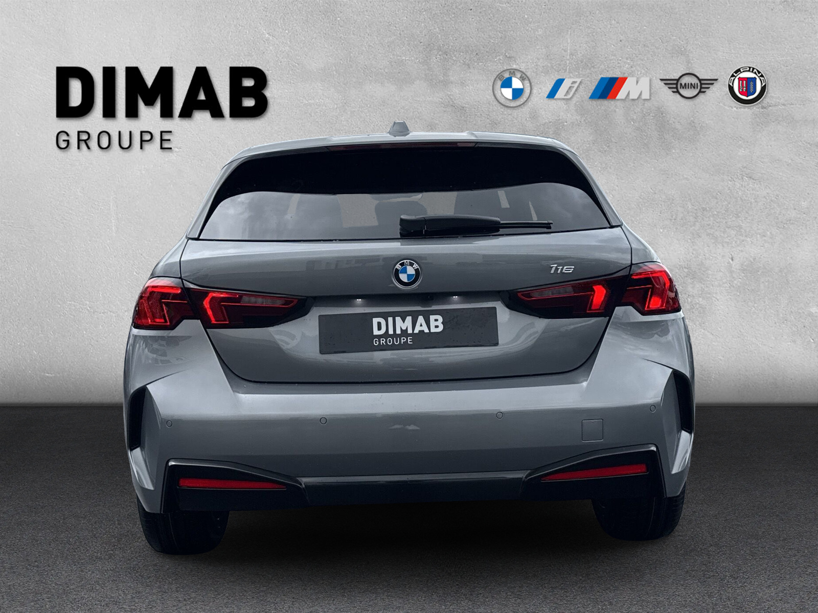 BMW 116 Steptronic-showroom-element-3