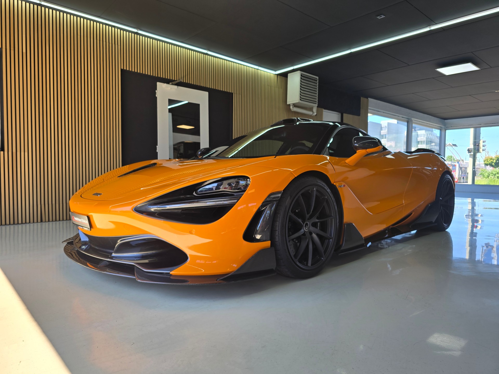McLAREN 720S Coupé Performance 4.0 V8 SSG Novitec-showroom-element-3