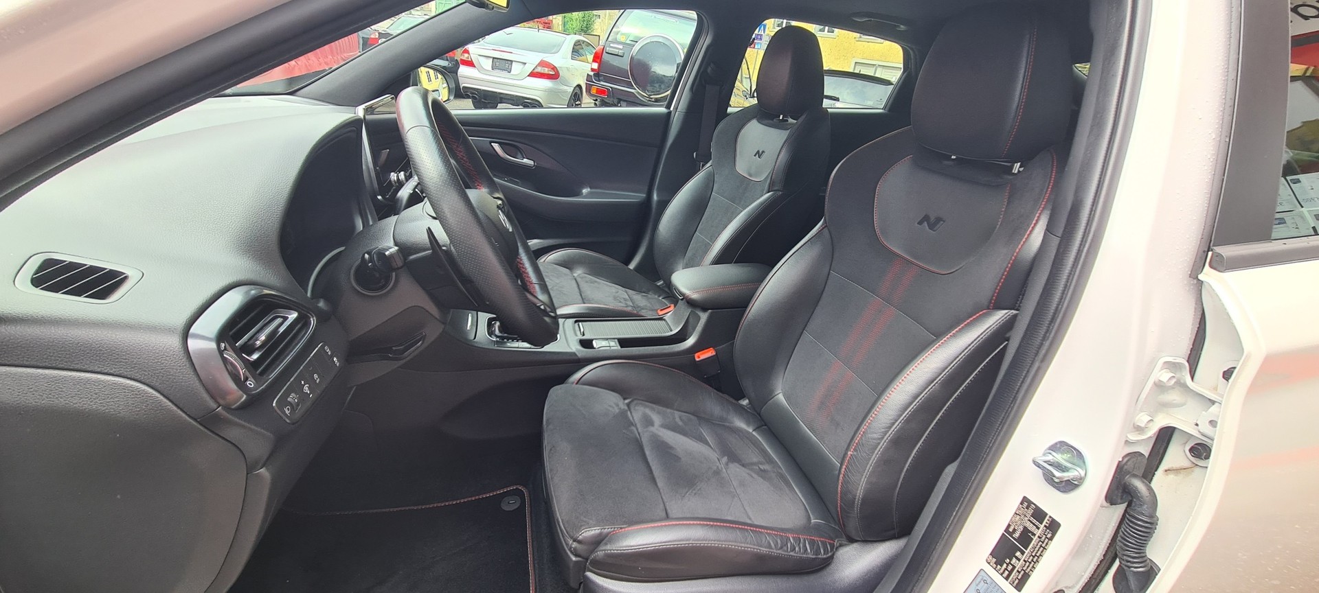 HYUNDAI i30 Fastback 1.5 T-GDi N Line Exclusive 48V MH DCT-image-16