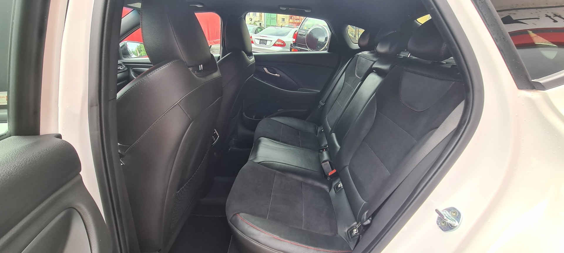 HYUNDAI i30 Fastback 1.5 T-GDi N Line Exclusive 48V MH DCT-image-15