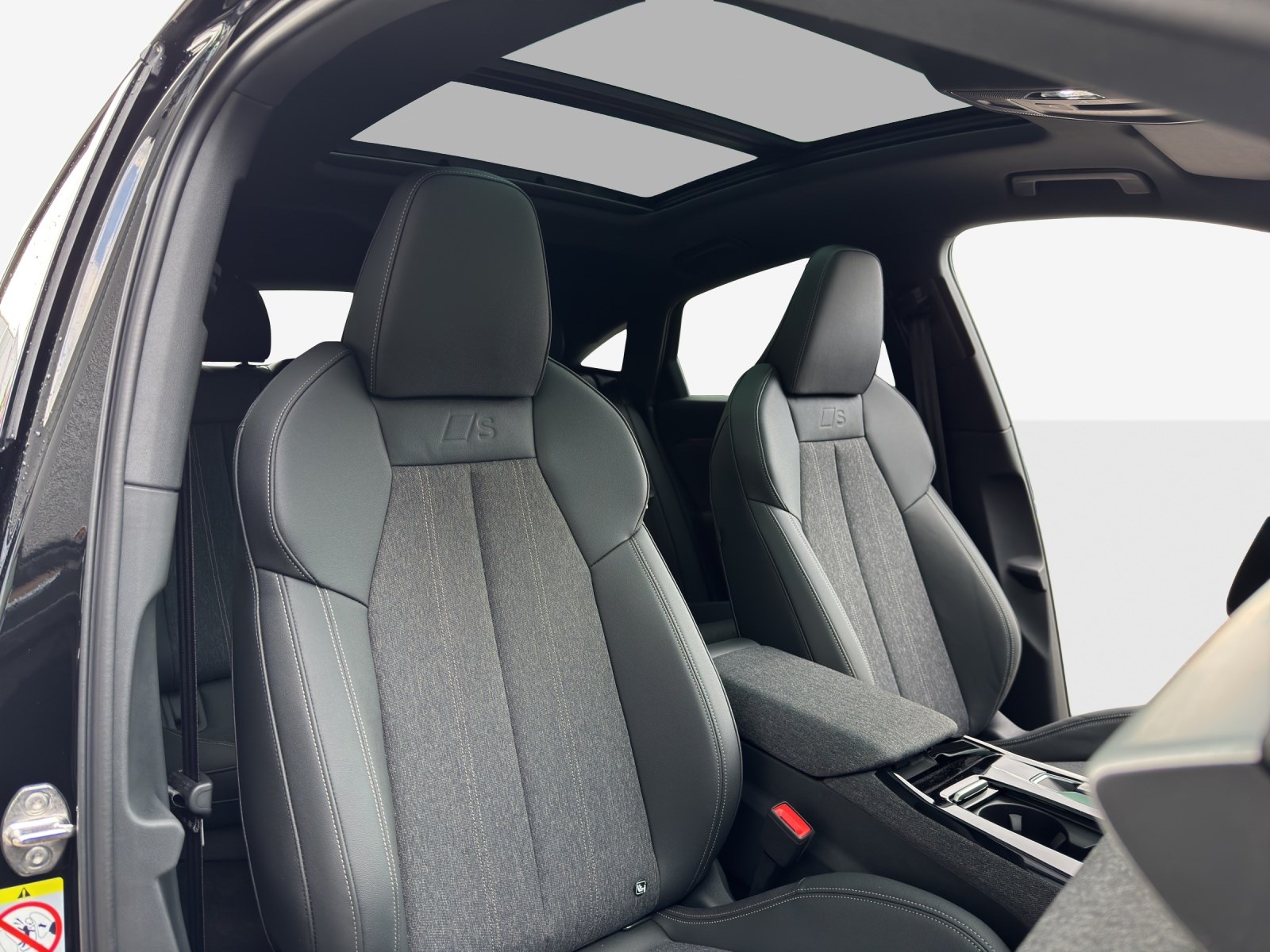 AUDI Q6 Sportback e-tron quattro-image-14