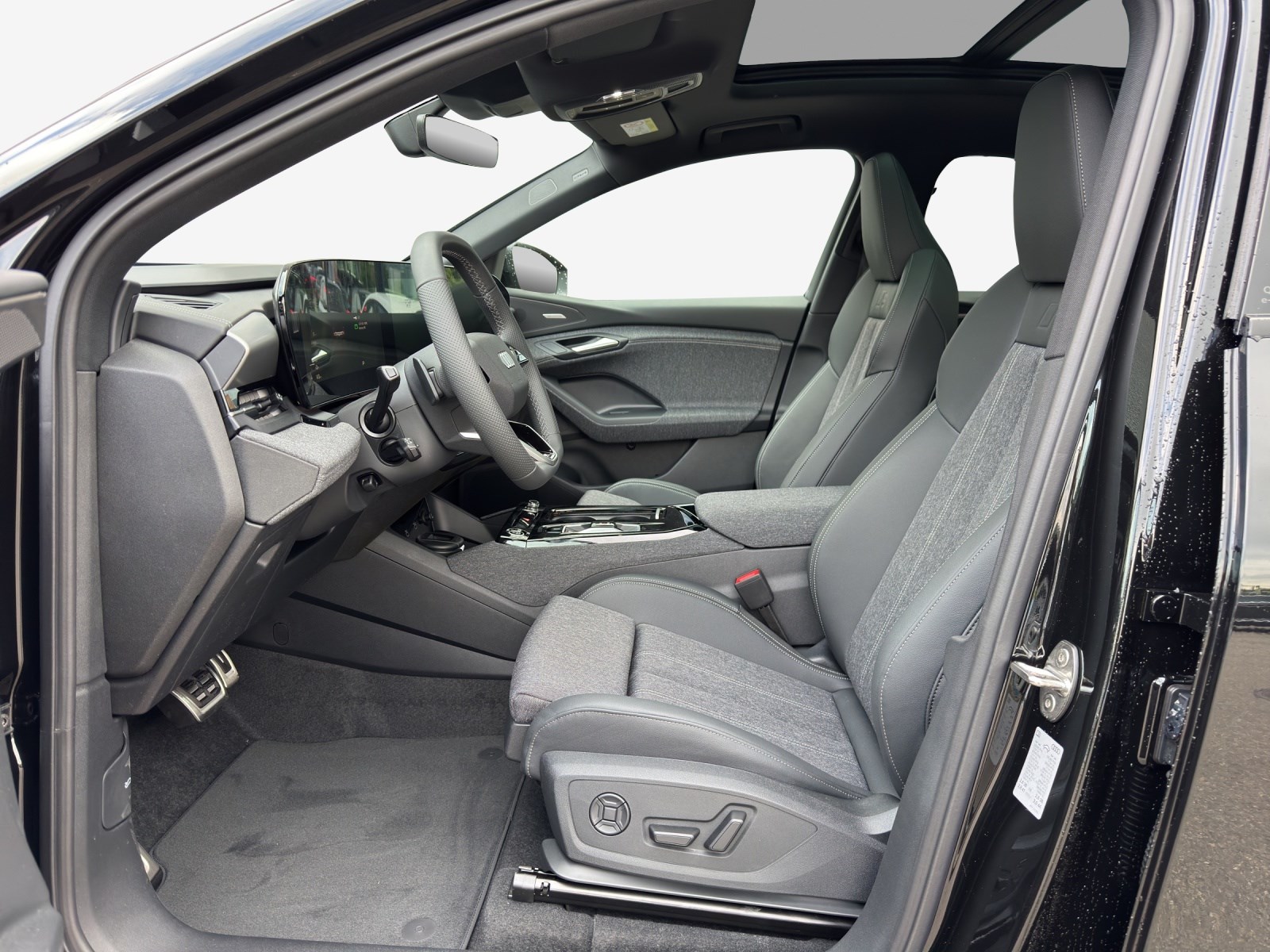 AUDI Q6 Sportback e-tron quattro-image-7