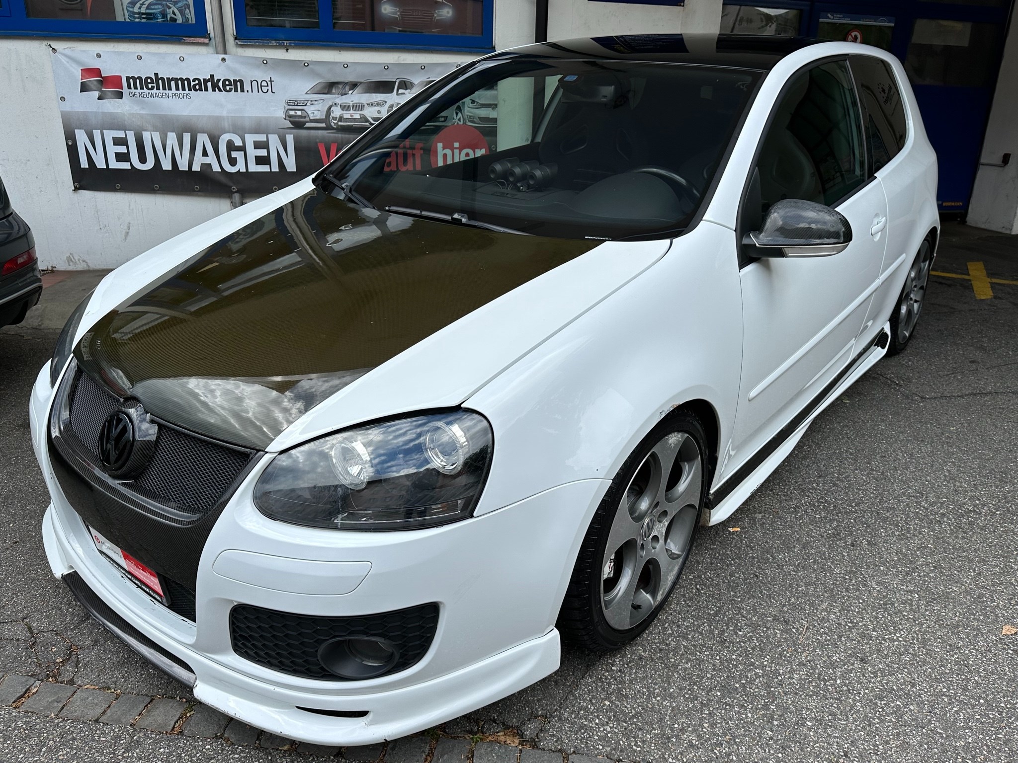 VW Golf 2.0 TFSI GTI (Limousine) VW VW Golf 2.0 TFSI GTI (Limousine)