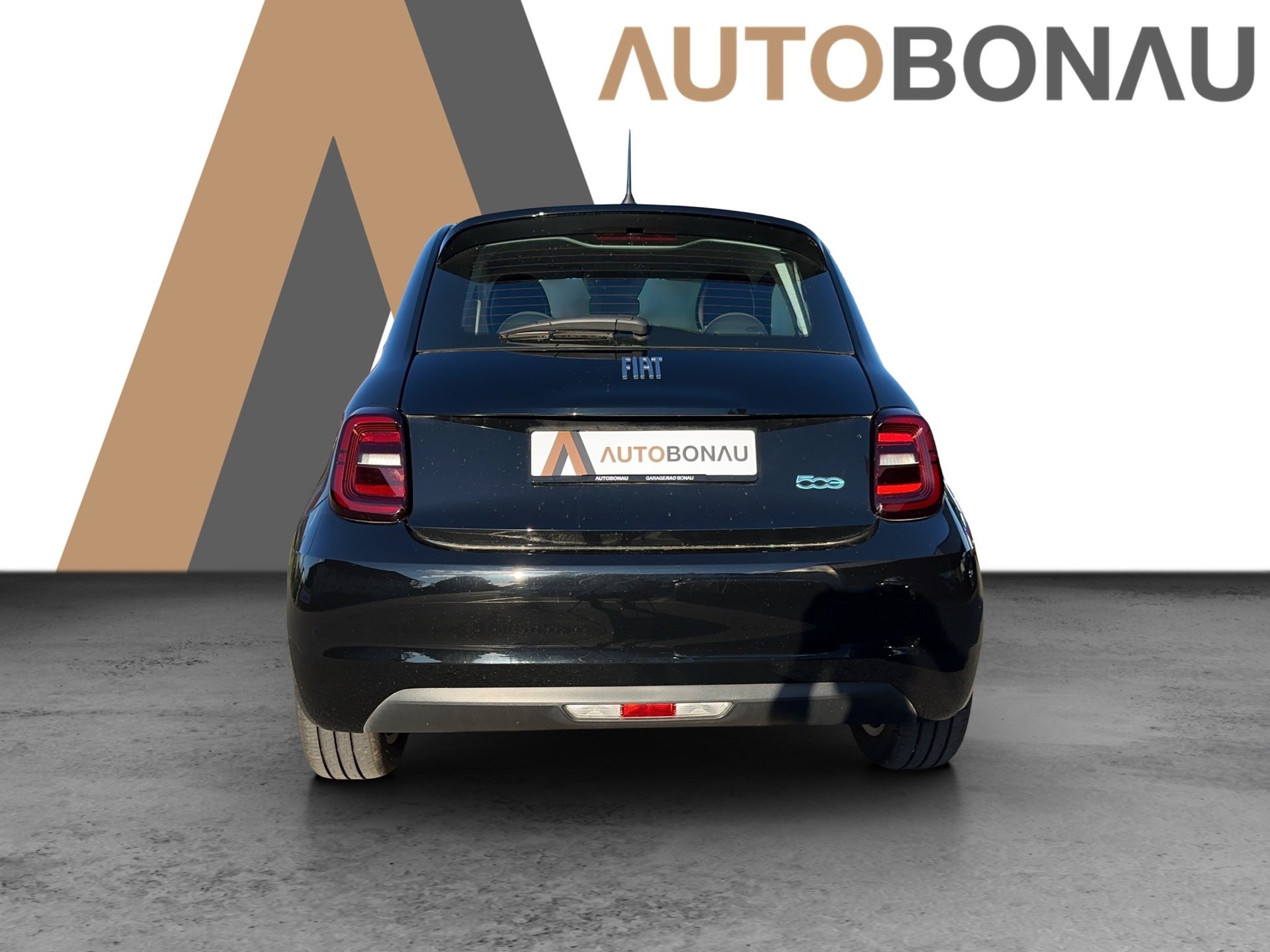 FIAT 500 electric Icon-showroom-element-3