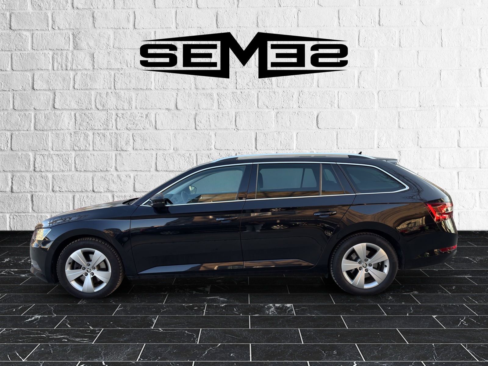 SKODA Superb Combi 2.0 TDi Style-showroom-element-1