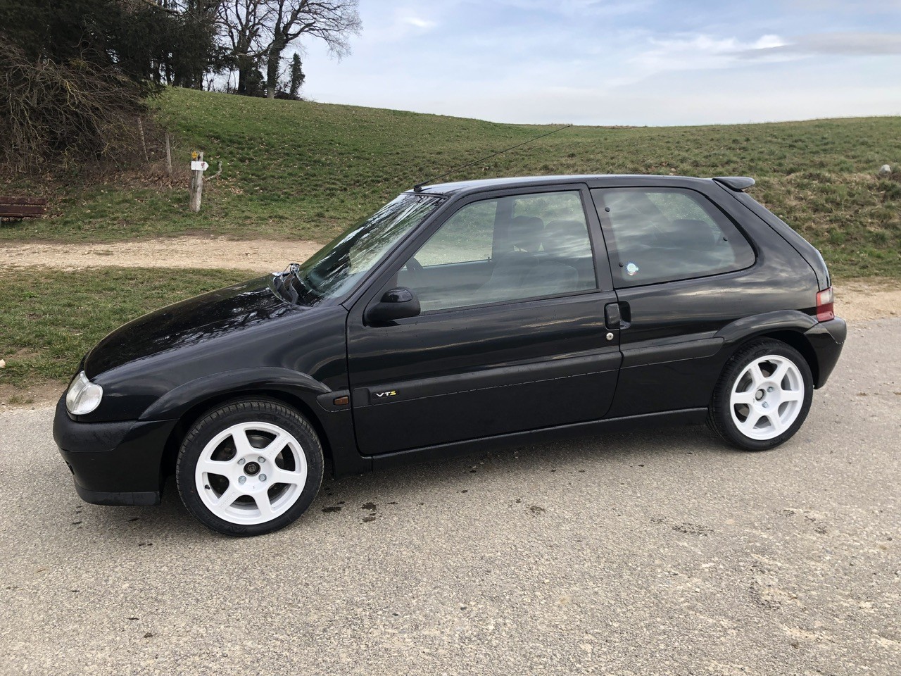 CITROEN Saxo 1.6i 16V VTS Black