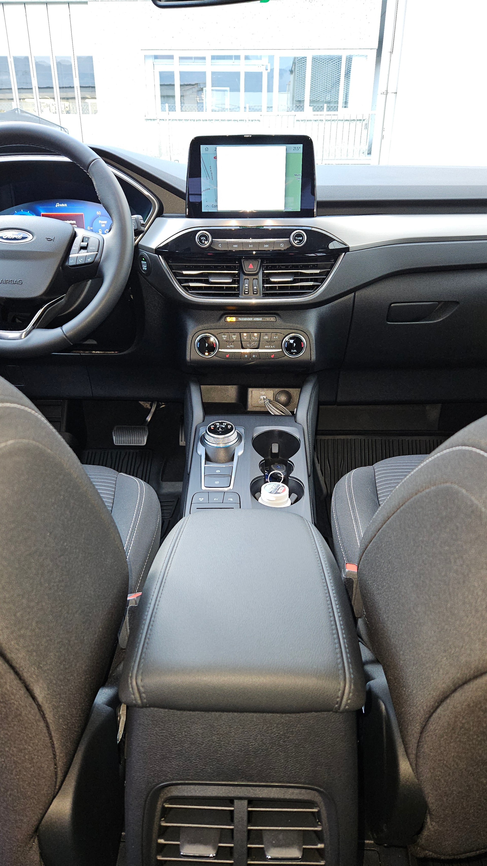 FORD Kuga 2.5 PHEV Titanium 2W-image-15