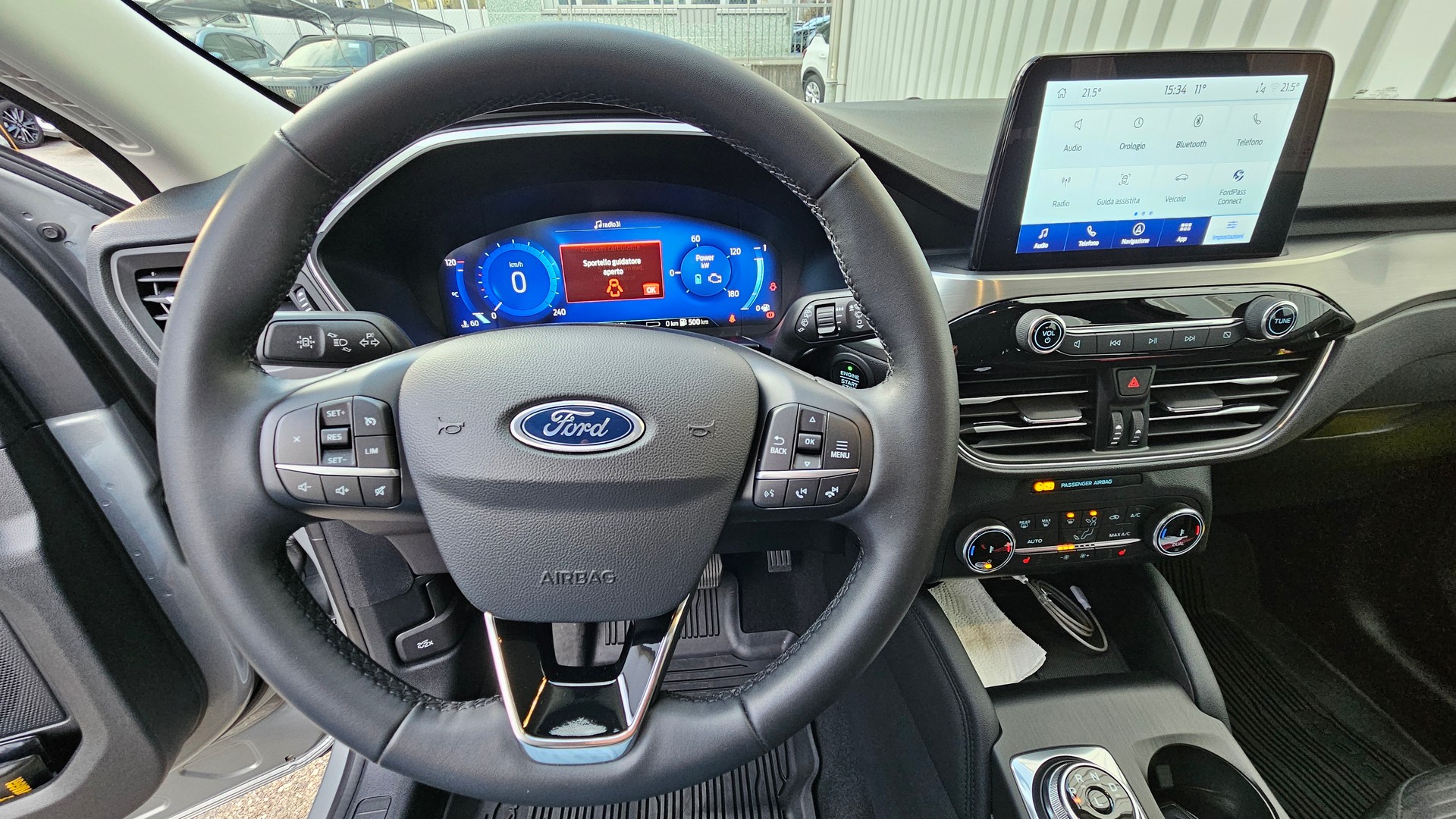 FORD Kuga 2.5 PHEV Titanium 2W-image-14