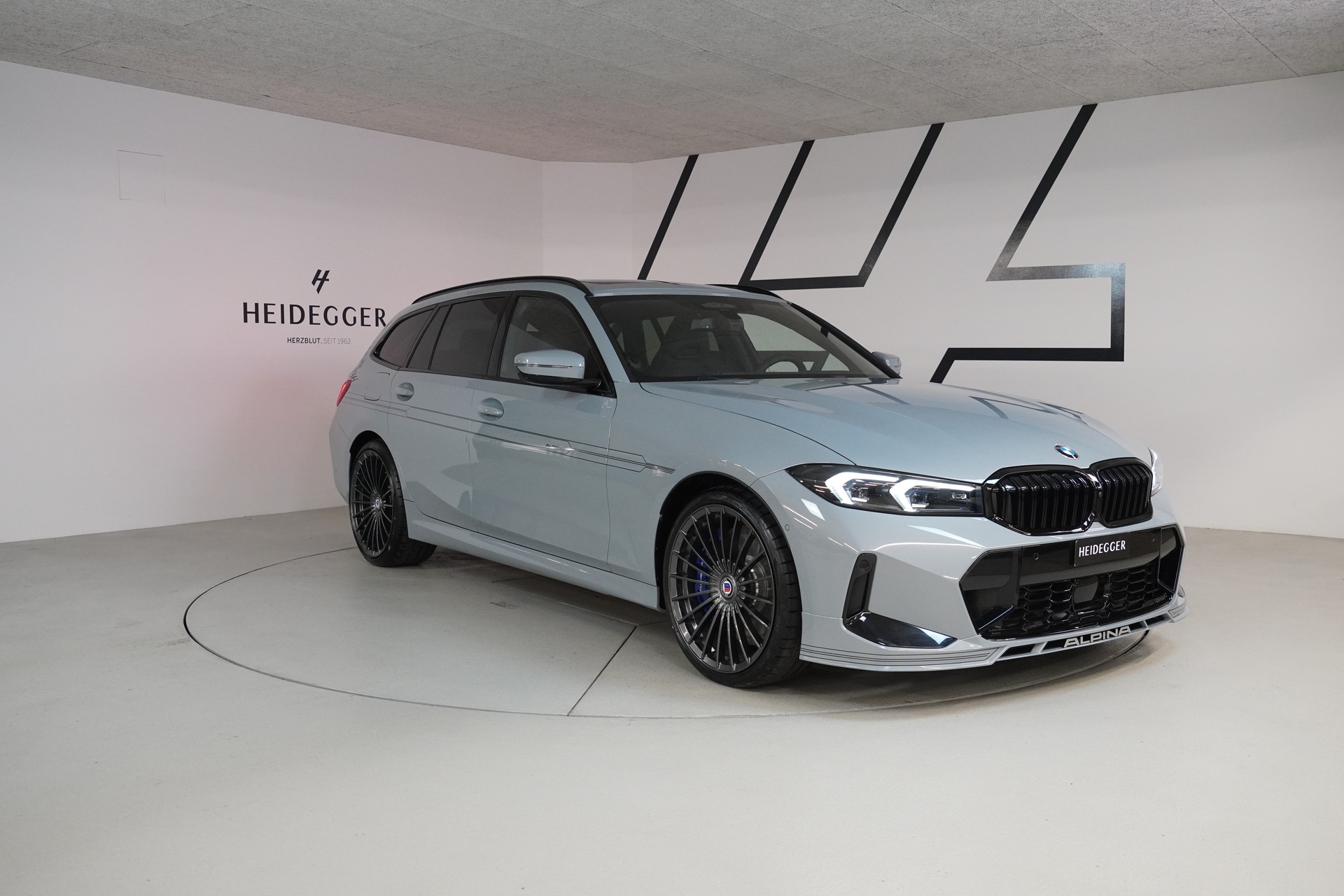 BMW-ALPINA D3 S BiTurbo Touring 3.0d xDrive Switch-Tronic-showroom-element-2