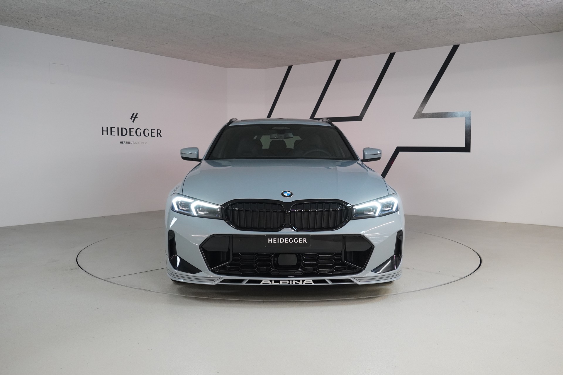 BMW-ALPINA D3 S BiTurbo Touring 3.0d xDrive Switch-Tronic-showroom-element-1