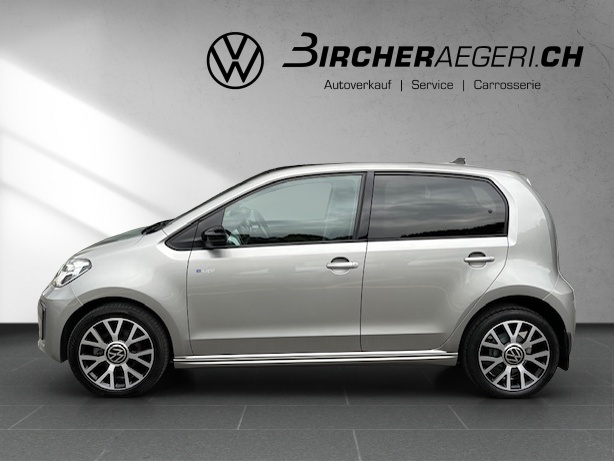 VW e-Up-showroom-element-1