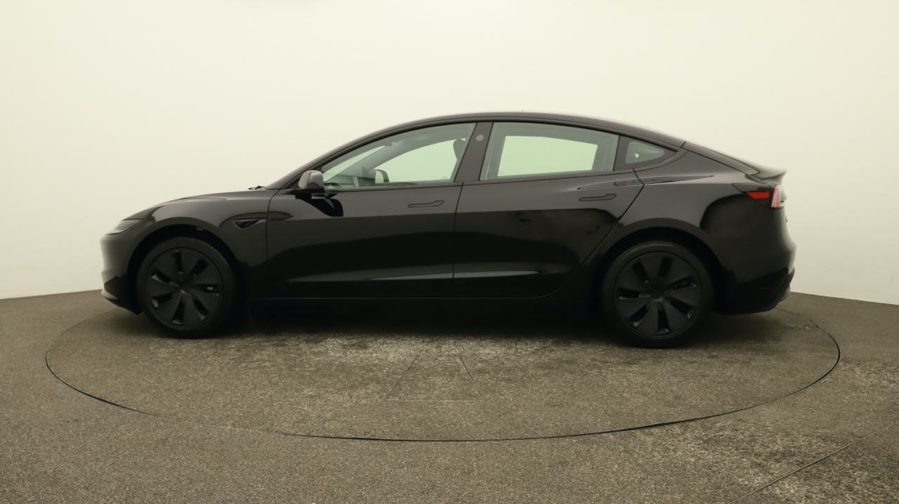 TESLA Model 3 RWD-showroom-element-1
