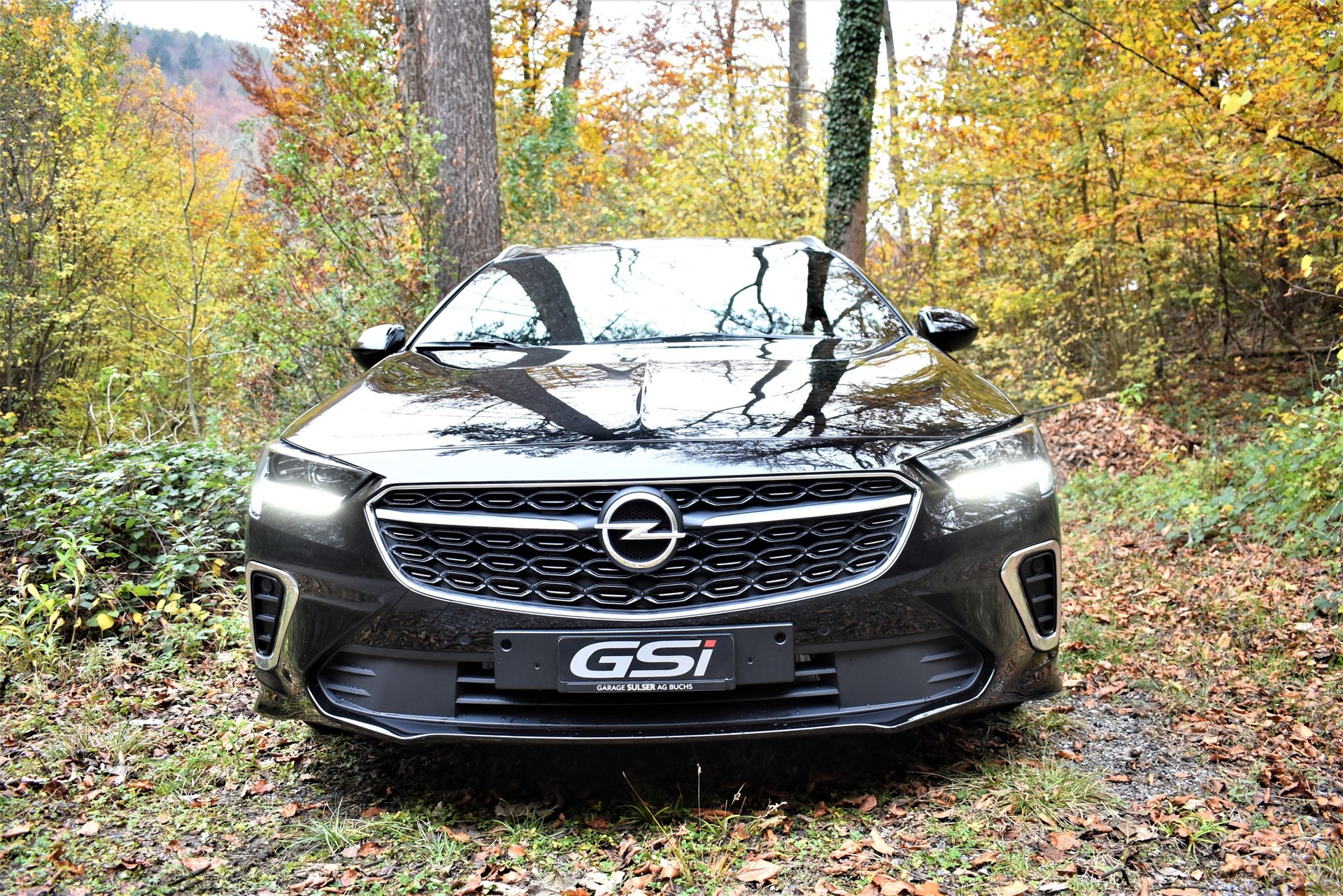 OPEL Insignia 2.0 T Sports Tourer GSi Automatic-showroom-element-1