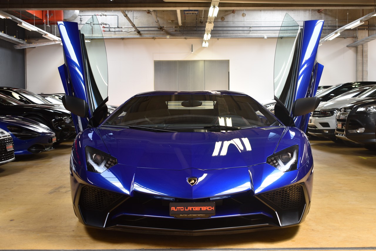 LAMBORGHINI Aventador LP750-4 SuperVeloce Coupé E-Gear 
