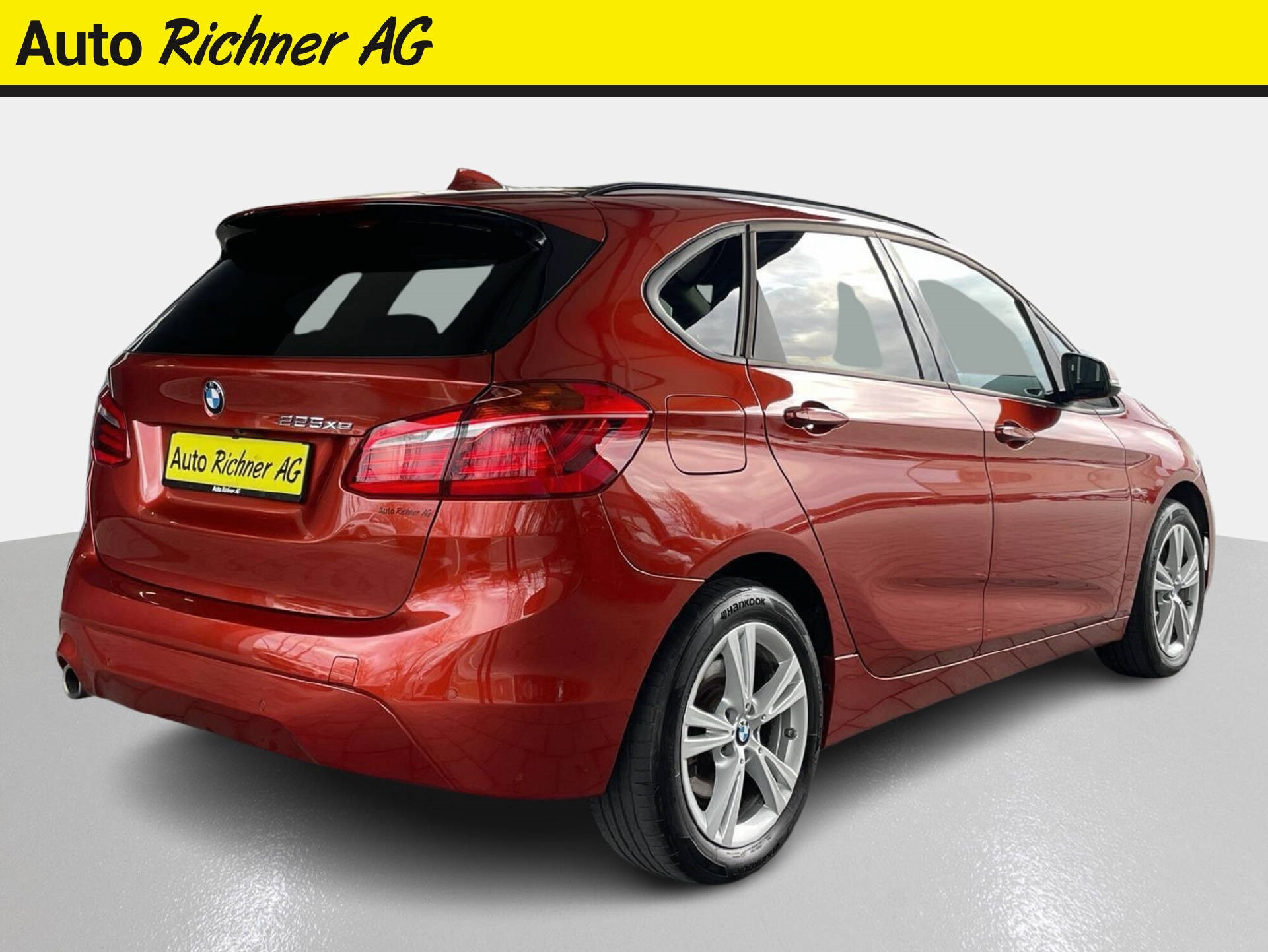 BMW 225xe Active Tourer-showroom-element-2